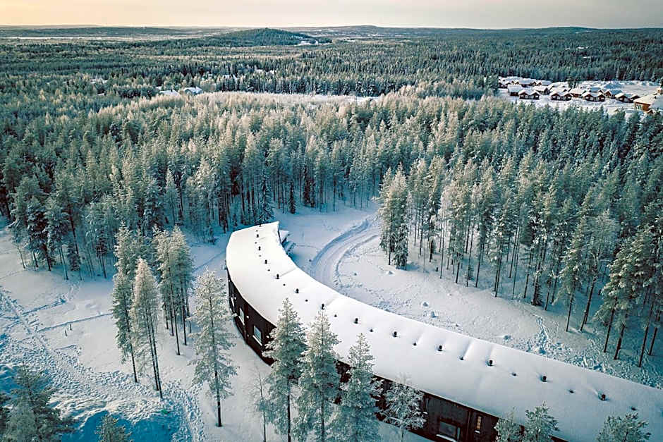 Nova Skyland Hotel