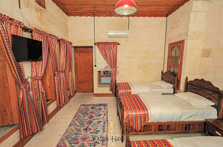 Photo 1 of 8 of Triple room