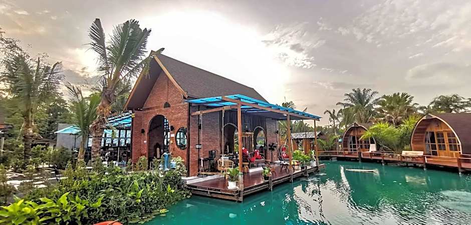 Plaiphu Pool Villas