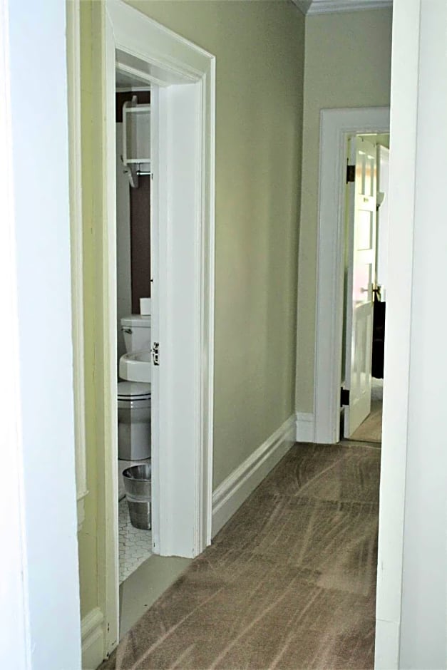 Franklin Manor Bed and Breakfast
