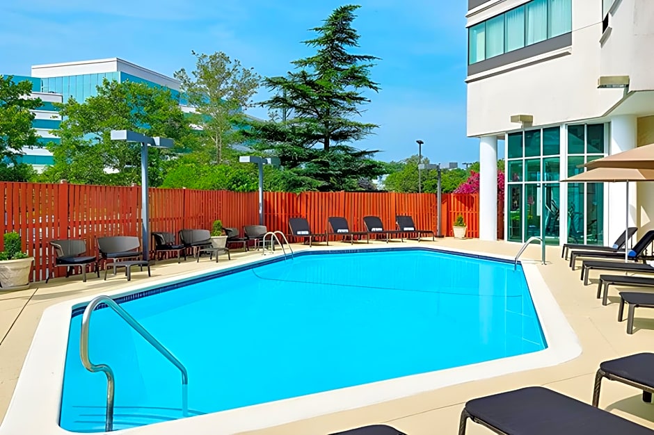 Wyndham College Park North / Washington DC Area