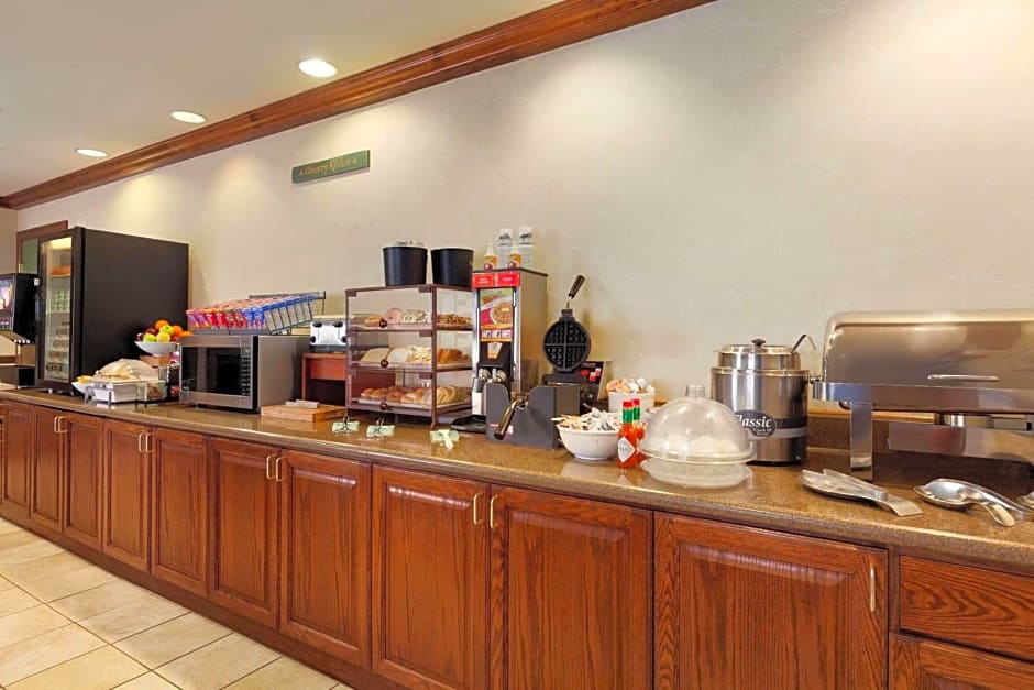 Country Inn & Suites by Radisson, Gillette, WY