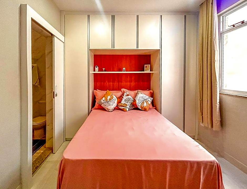 Ótimo studio c WiFi a 190m da Praia do Leme - RJ