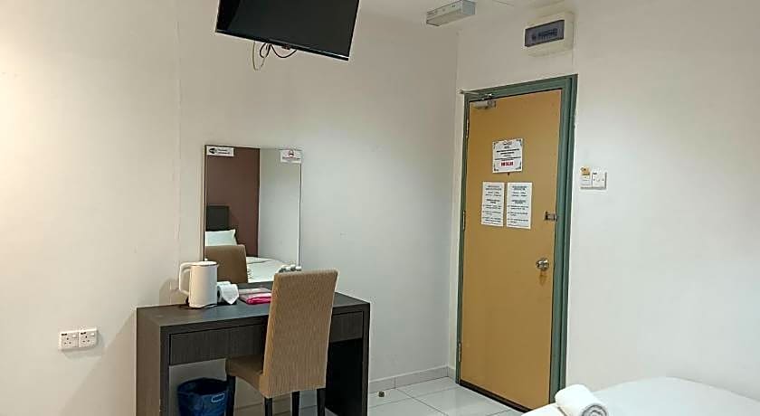 SR Inn Hotel Managed by Sun Inns