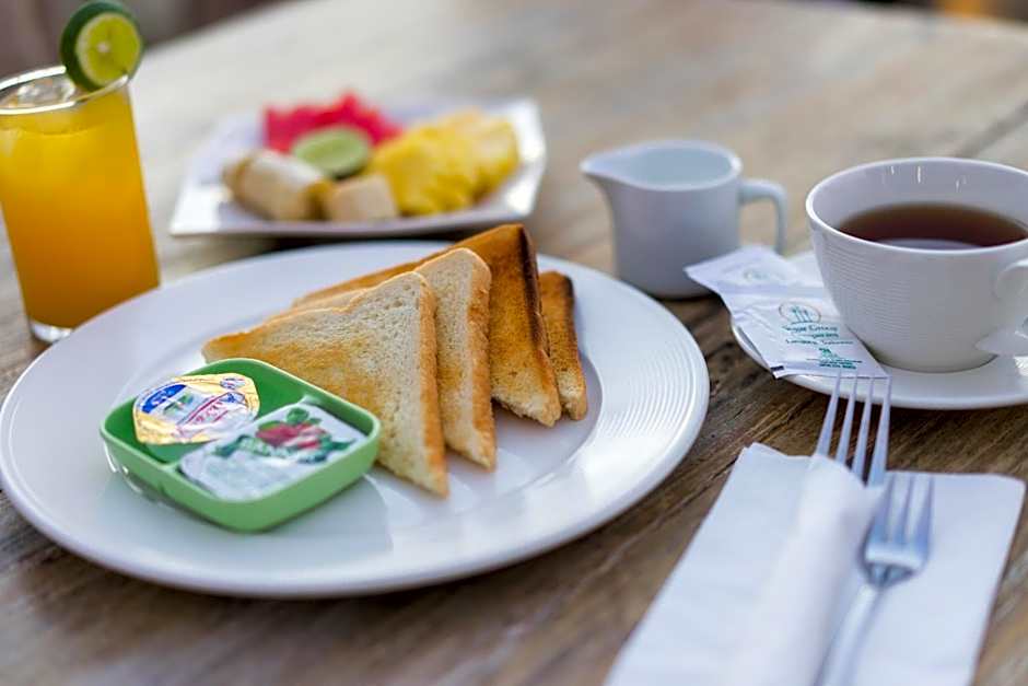 Ware Ware Surf Bungalow Lembongan