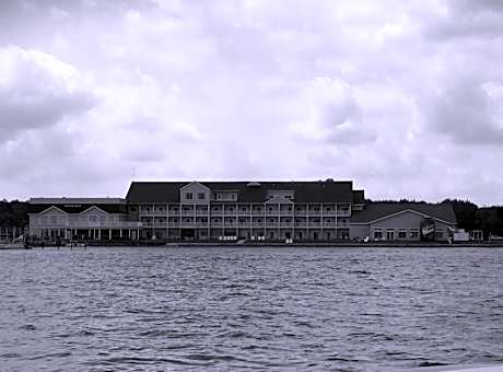 Lakeside Resort & Conference Center