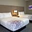 La Quinta Inn & Suites by Wyndham San Antonio Alamo City