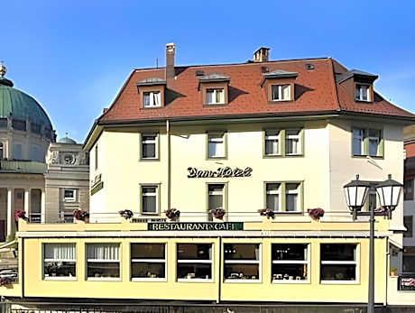 Dom-Hotel
