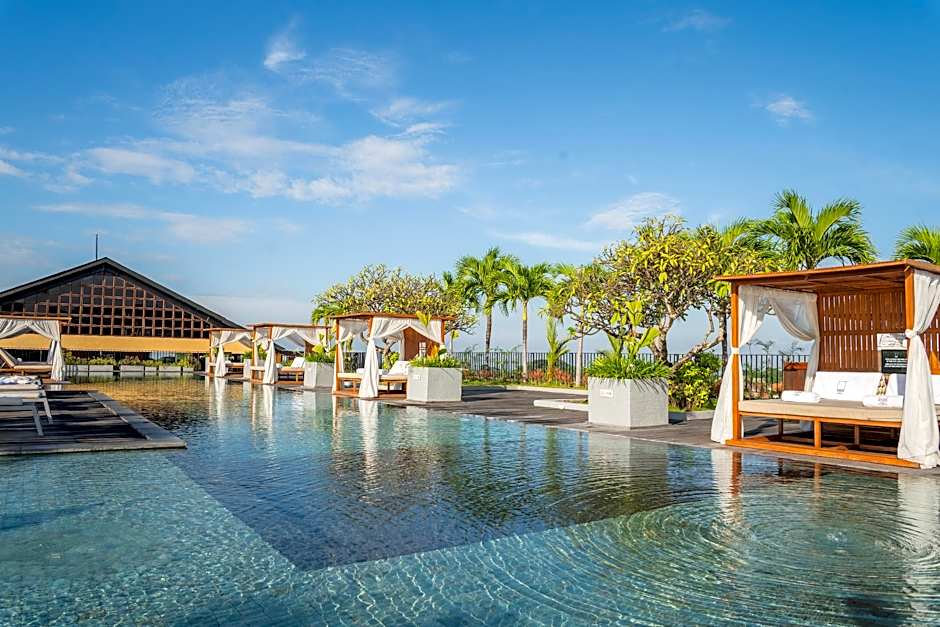 Cross Paasha Bali Seminyak