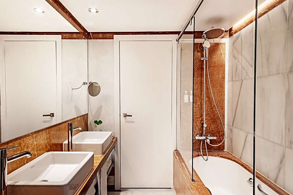 Claris Hotel & Spa GL, a Small Luxury Hotel of the World