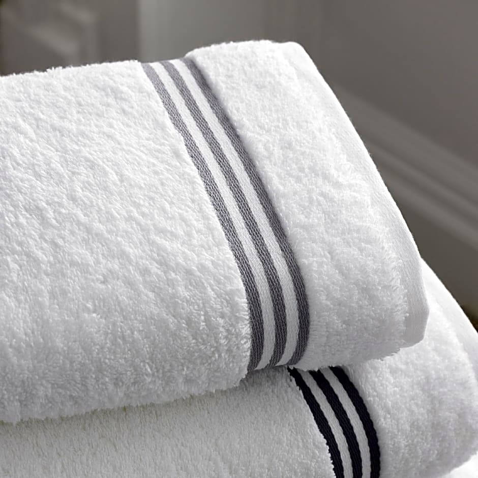 OYO 524 Hotel Sun International