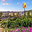 Super 8 by Wyndham Roseburg