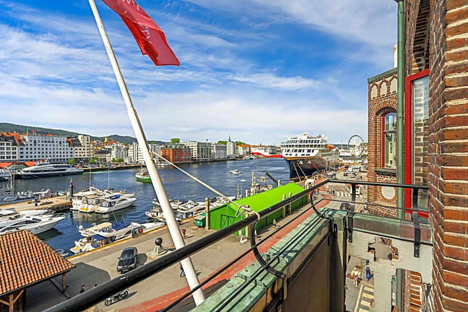 Home Hotel Bryggen