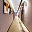 Moli Hotel (Guangzhou Yongqingfang Zhongshan 8th Road Subway Station)