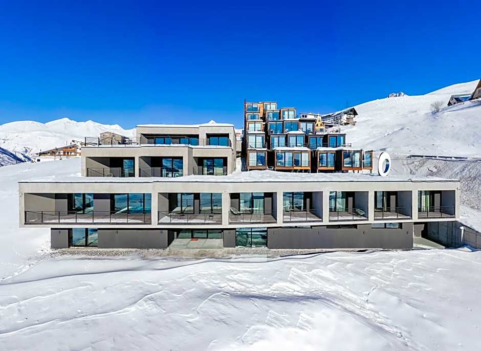 Quadrum Hotel