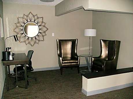 King Suite with Sofa Bed - Non-Smoking