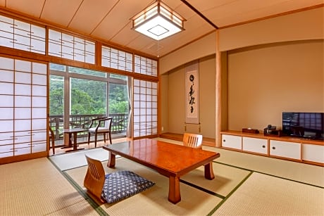 Japanese-Style Quadruple Room