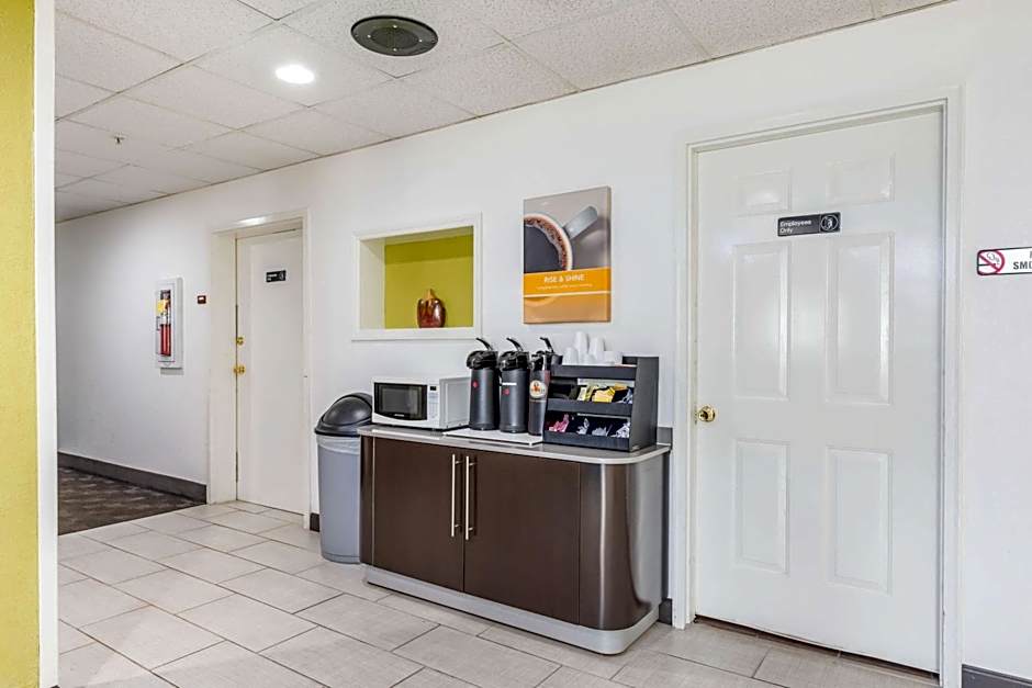 Motel 6-Gastonia Charlotte I-85