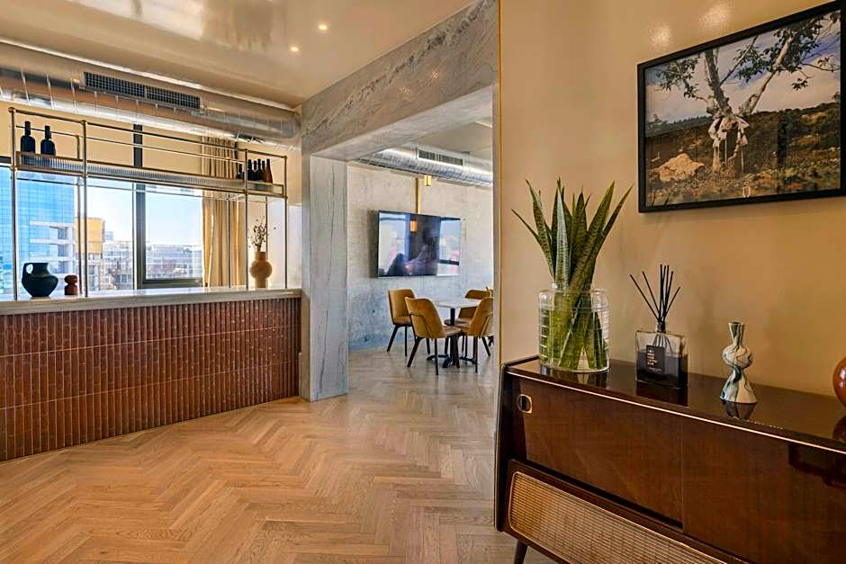 Publica Isrotel, Autograph Collection