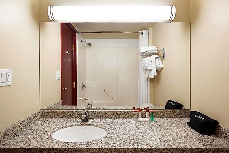 Ramada by Wyndham Edson