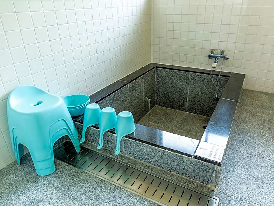 直島町ふるさと海の家 つつじ荘 -Seaside Stay Tsutsujiso-