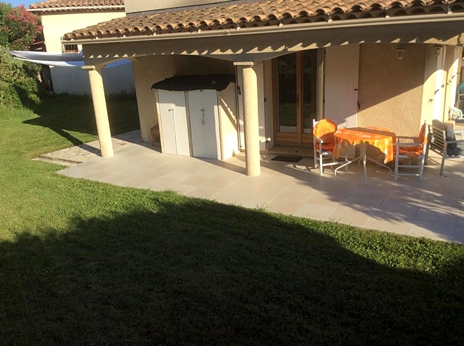 Bed & Breakfast Les LILLAS
