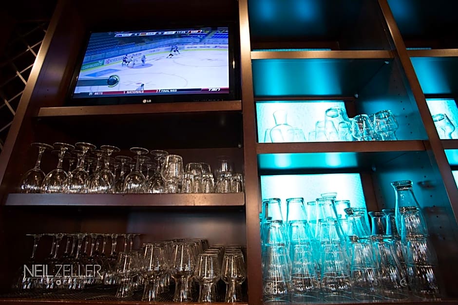 Days Inn & Suites by Wyndham Edmonton Airport