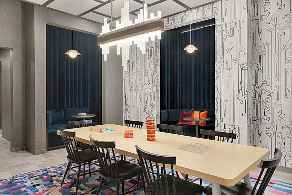 Aloft Indianapolis Downtown