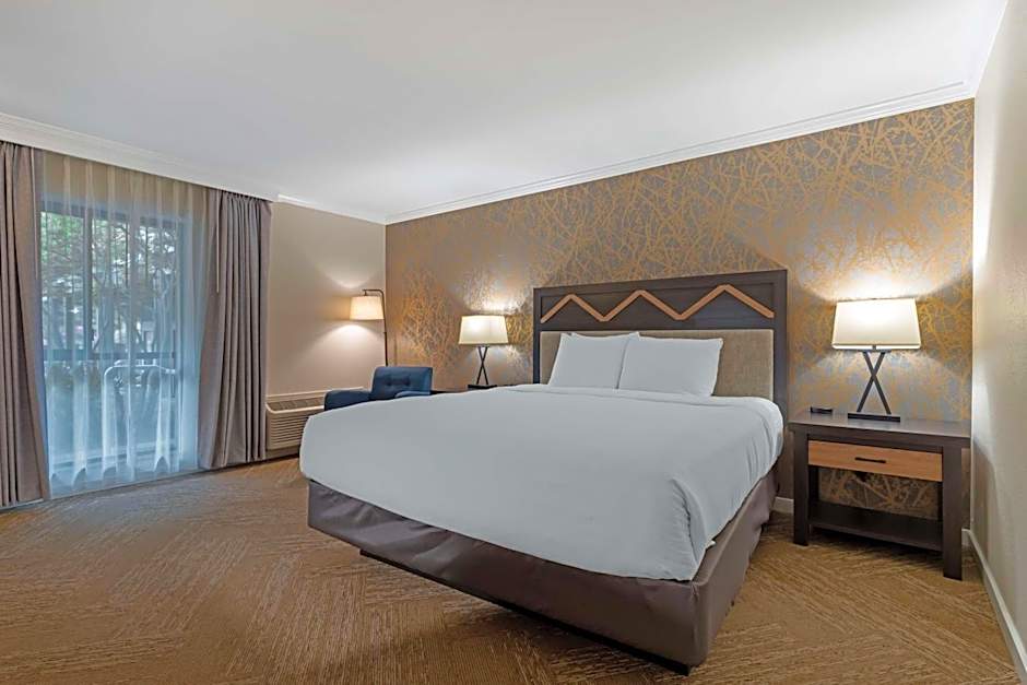 Best Western Plus Inn At The Vines