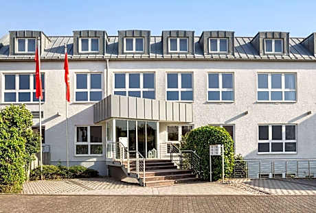 Amedia Frankfurt Russelsheim Trademark Collection by Wyndham