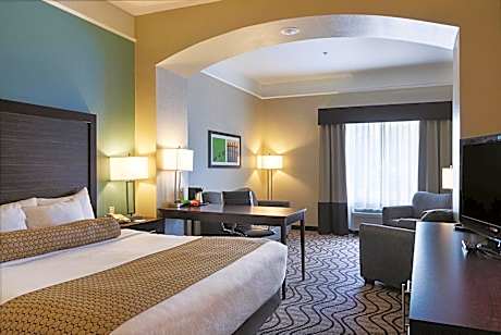 King Room with Sofa Bed