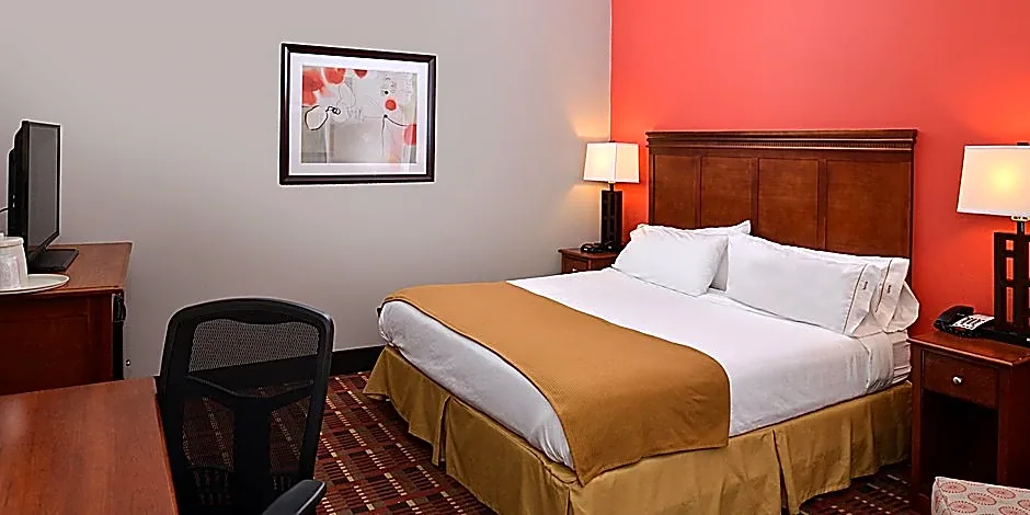 Holiday Inn Express Crestwood By IHG