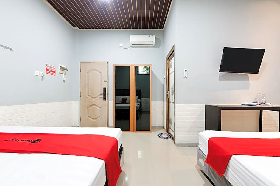 RedDoorz Lotte near PTC MALL