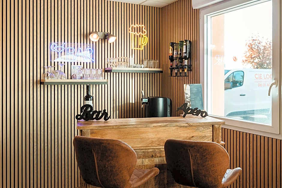 Hôtel Akena City Caudry