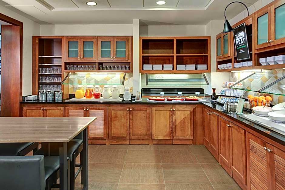 Hyatt Place Pittsburgh Airport/Robinson Mall