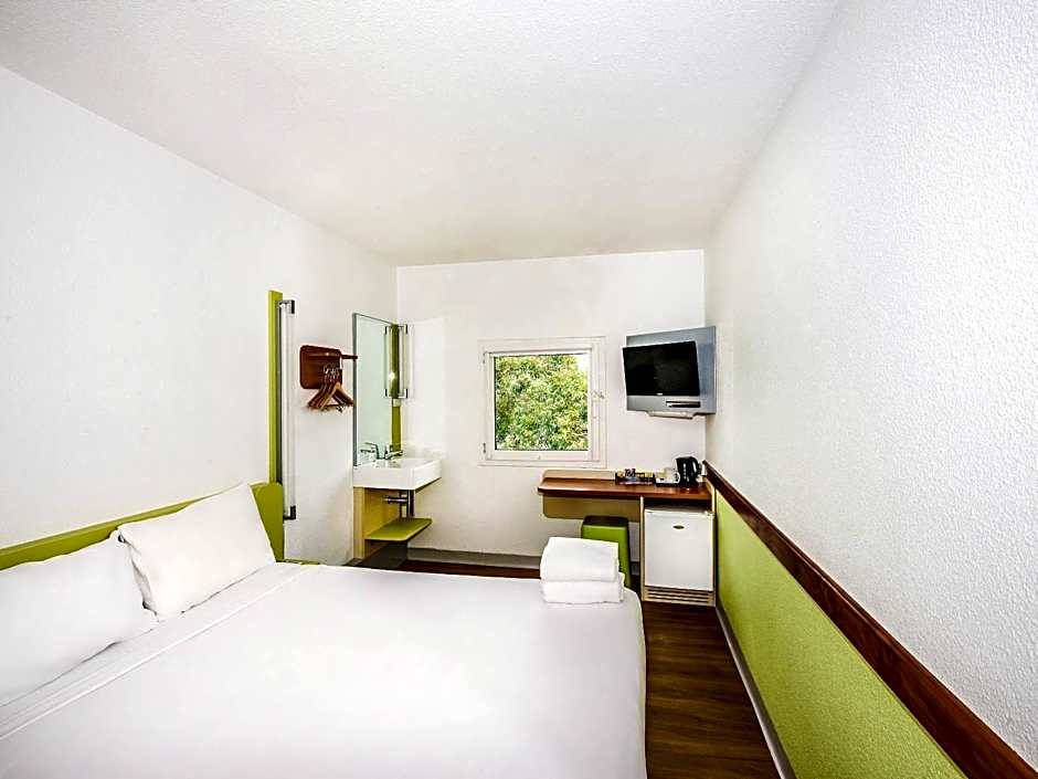 Ibis Budget St Peters