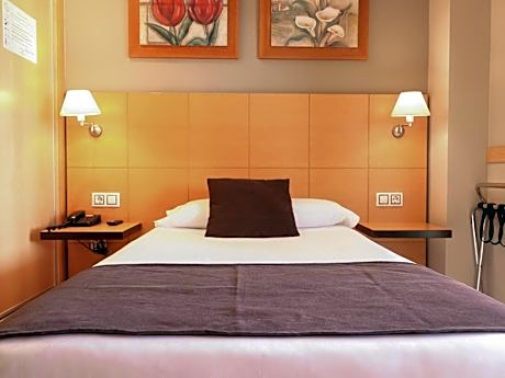 Single Room with Terrace