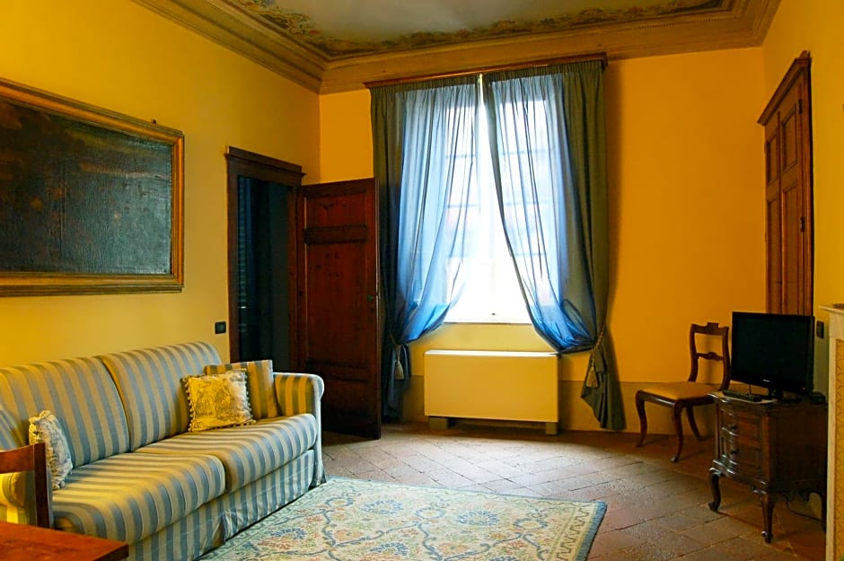 Palazzo Tucci Residenza d'epoca