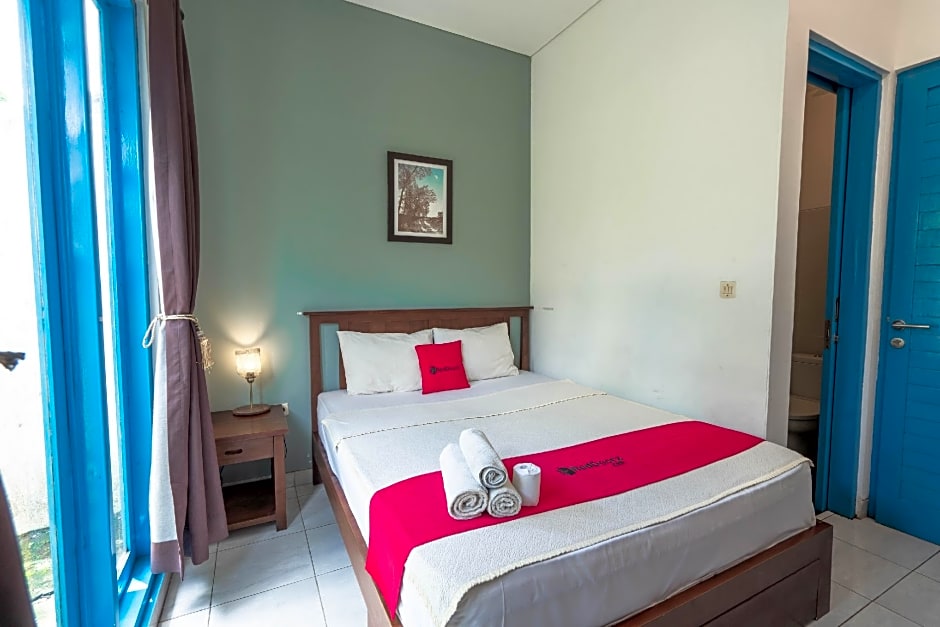 RedDoorz near Pantai Sanur Bali