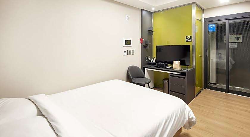 Paju Khills the terrace