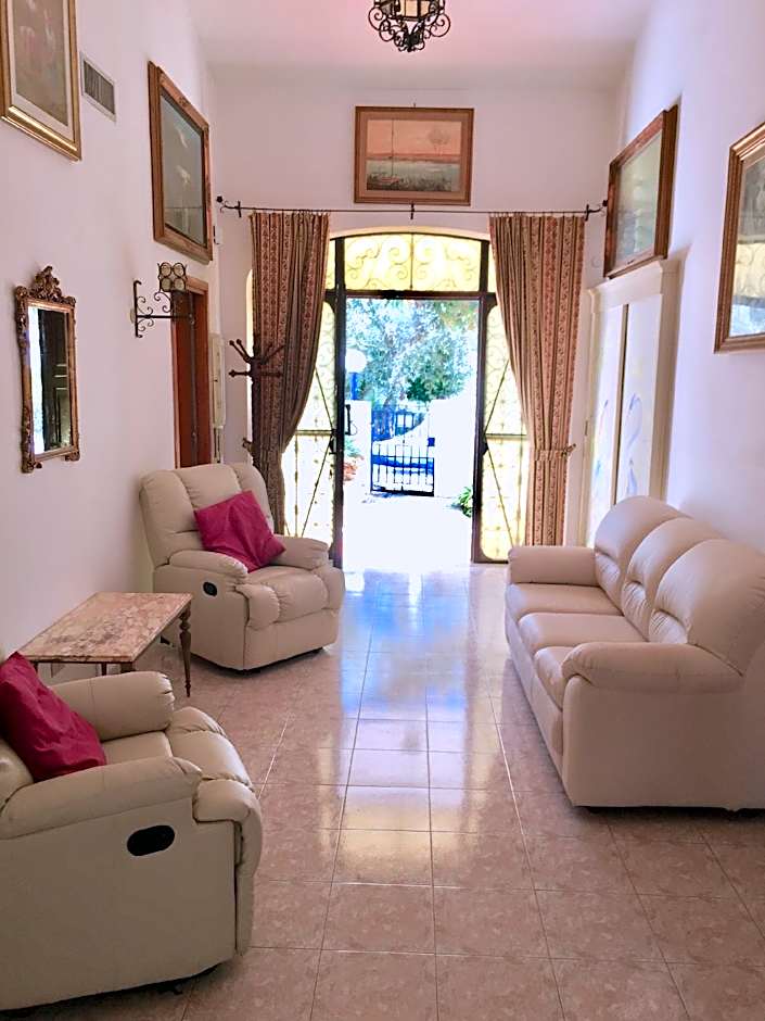 HIstoric Luxury Villa,sea view, private parking