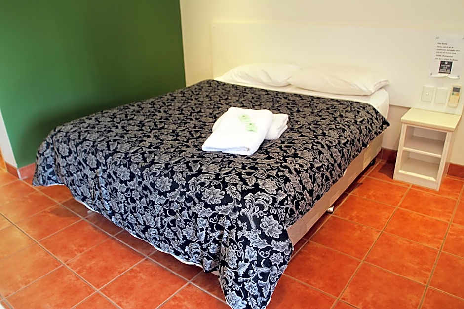 The Stuart Hotel-Motel