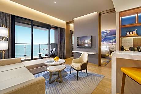 Rock Royalty Suite Ocean View