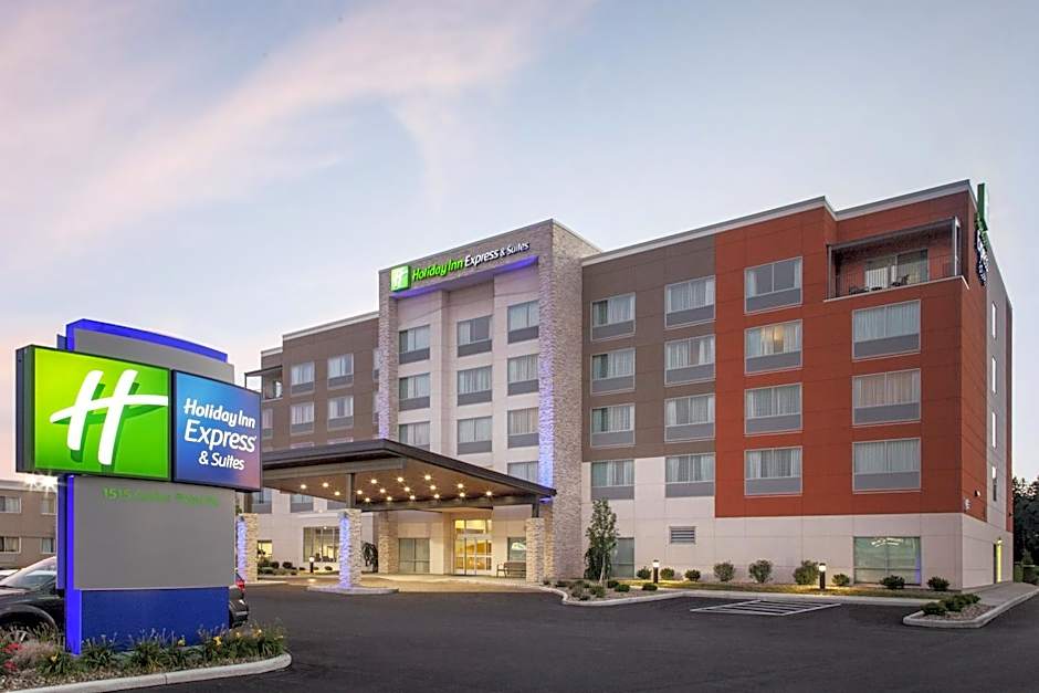 Holiday Inn Express & Suites Sandusky By IHG