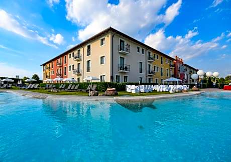 Hotel Parchi Del Garda