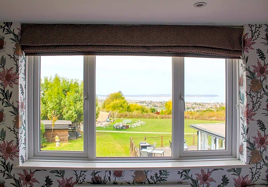 The Crescent Turner Hotel