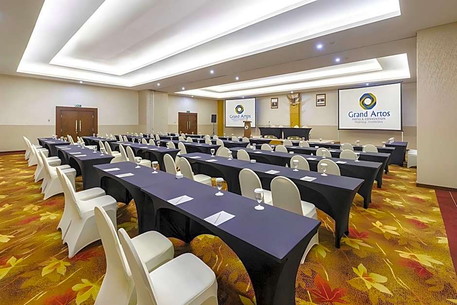 Grand Artos Hotel & Convention