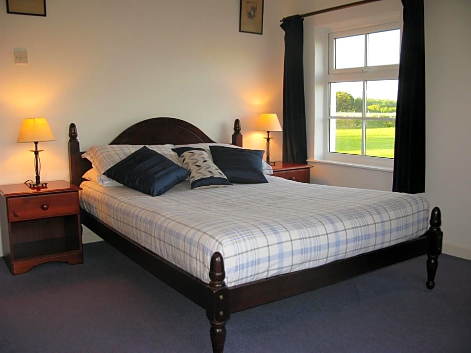 Tollgate Cottages Bed and Breakfast – Freshwater, 