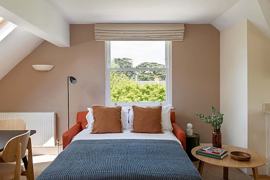 SACO Reading – Castle Crescent