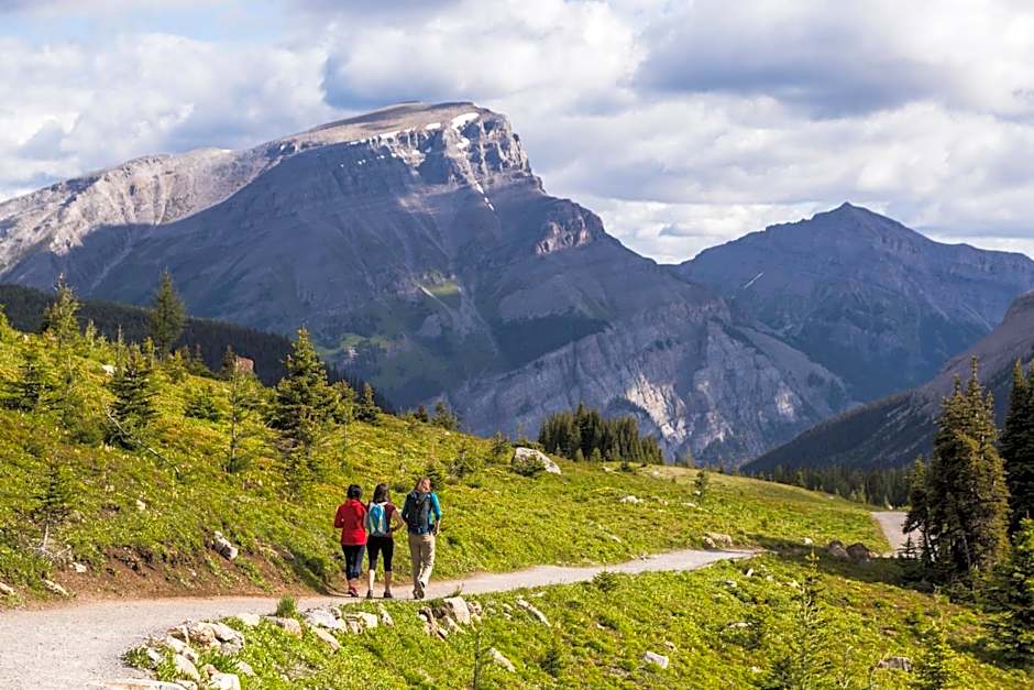 Sunshine Mountain Lodge